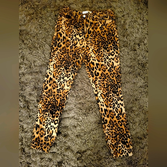 Brand new cheetah skinny pant capris! - Picture 1 of 3
